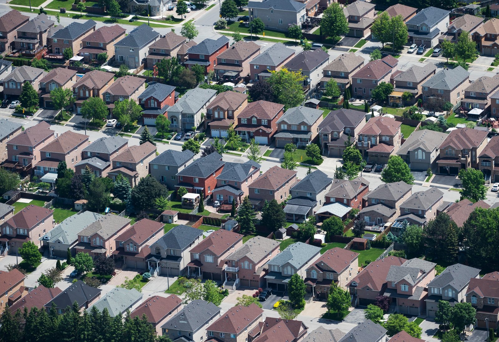 Toronto Suburb YBgjXZlzwzIMal20